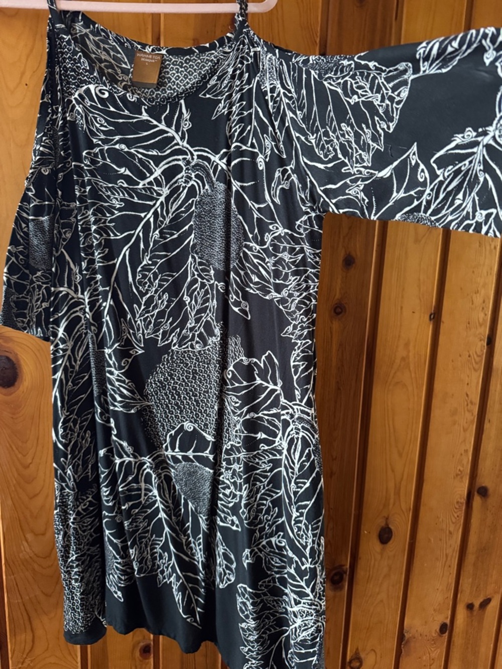 Black and White Floral Cold-Shoulder Tunic Dress